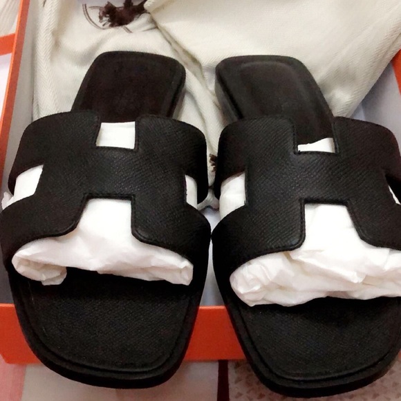 SOLD on E bay Hermès black sandal size 41/half - Picture 2 of 5